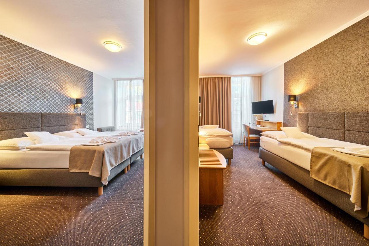 Hotel Adam تروتنوف المظهر الخارجي الصورة